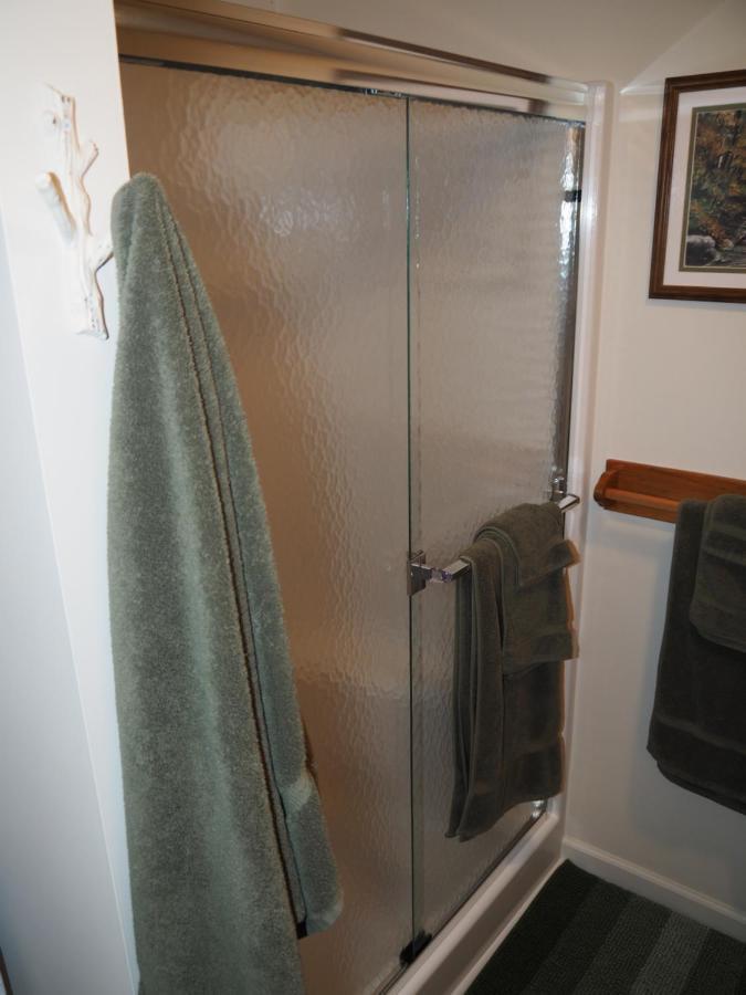 New! The Blessing - A Cute And Cozy Apartment! Benzonia 外观 照片
