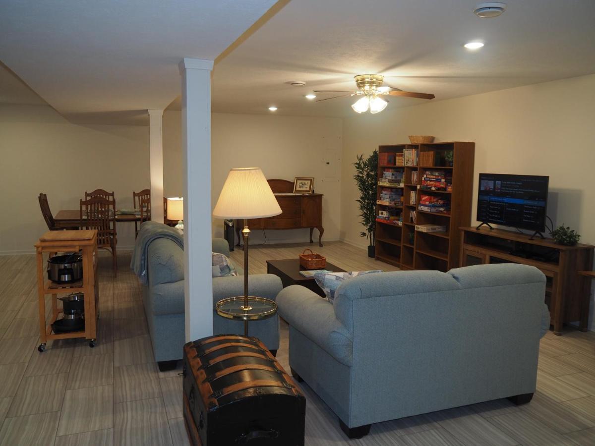 New! The Blessing - A Cute And Cozy Apartment! Benzonia 外观 照片